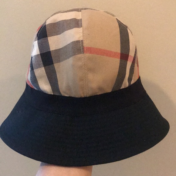 BURBERRY black bucket hat size small authentic ⭐️ - Picture 2 of 6